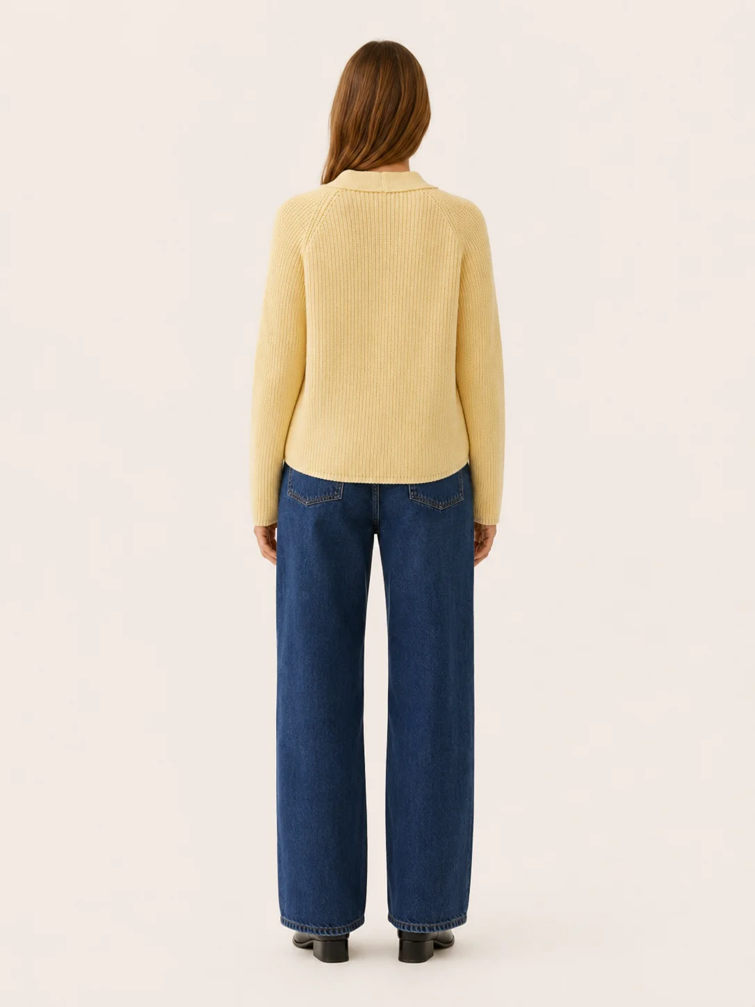 Lysandra | Classic V-Neck Ribbed Button Cardigan